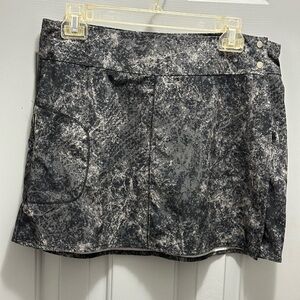 Columbia Tennis Skirt Black Snakeskin Print Wraparound Women’s Medium